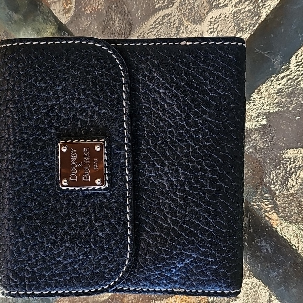 Dooney & Bourke Black Leather Wallet Women's Small Black Bi-fold